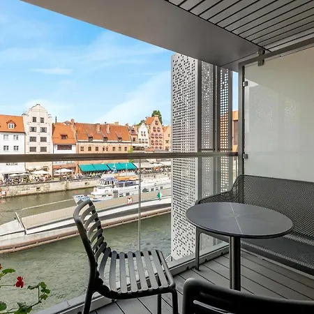 Granaria Premium Riverside & Parking By Downtown Apartments Gdansk Exterior photo
