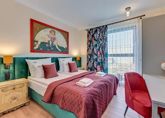 Granaria Premium Riverside & Parking By Downtown Apartments