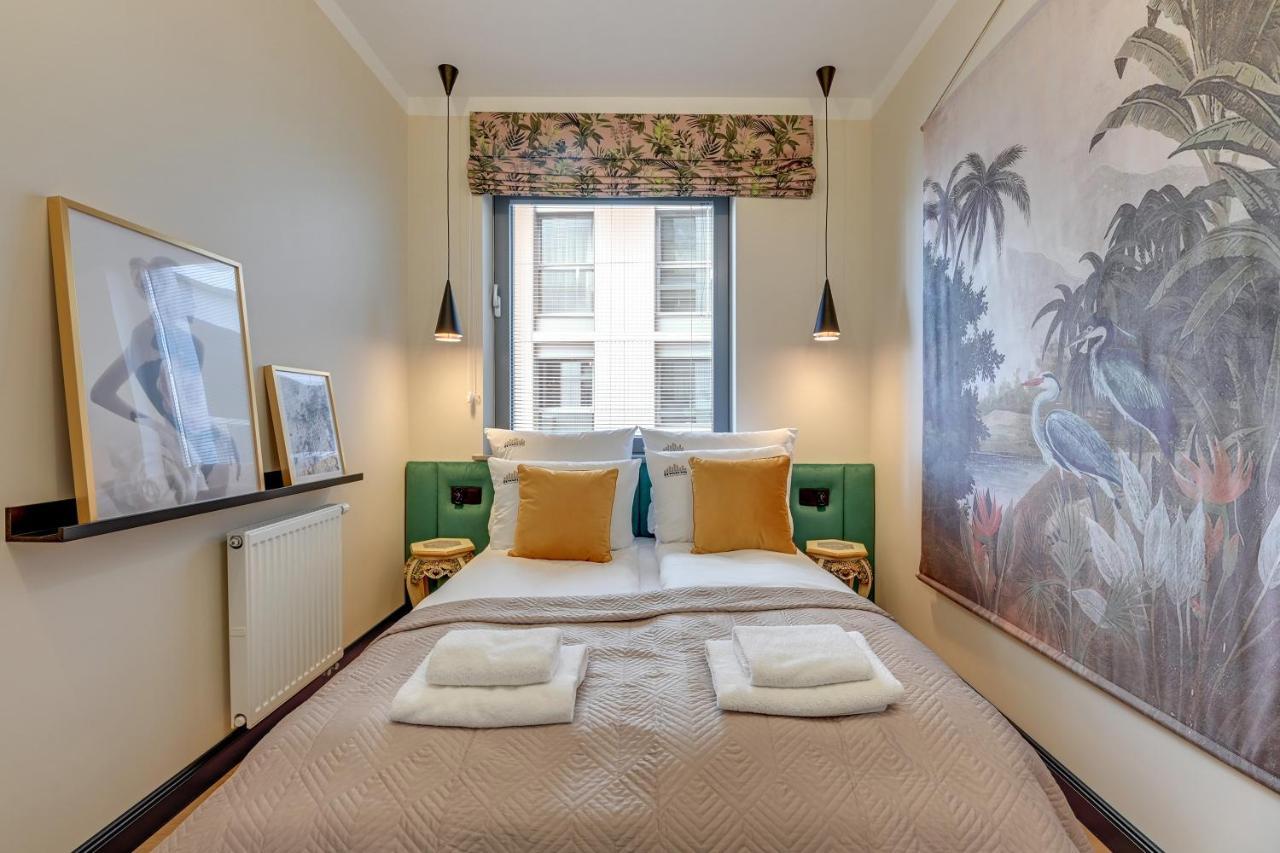 Granaria Premium Riverside & Parking By Downtown Apartment *